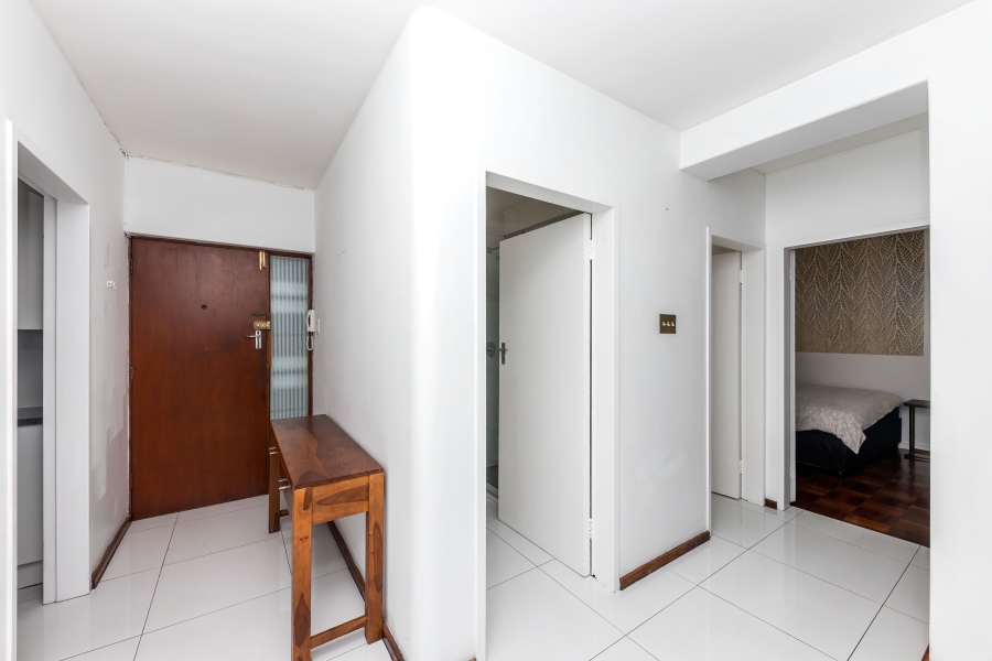 To Let 2 Bedroom Property for Rent in Sea Point Western Cape